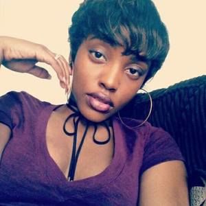 Meet your Posher, Latisha